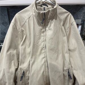 Medium/lightweight jacket